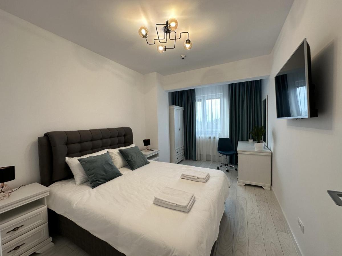 Апартаменти Apartament In Suceava, Zamca Екстер'єр фото