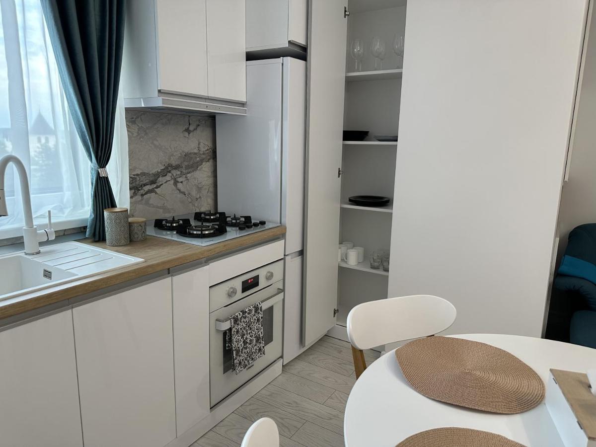 Апартаменти Apartament In Suceava, Zamca Екстер'єр фото